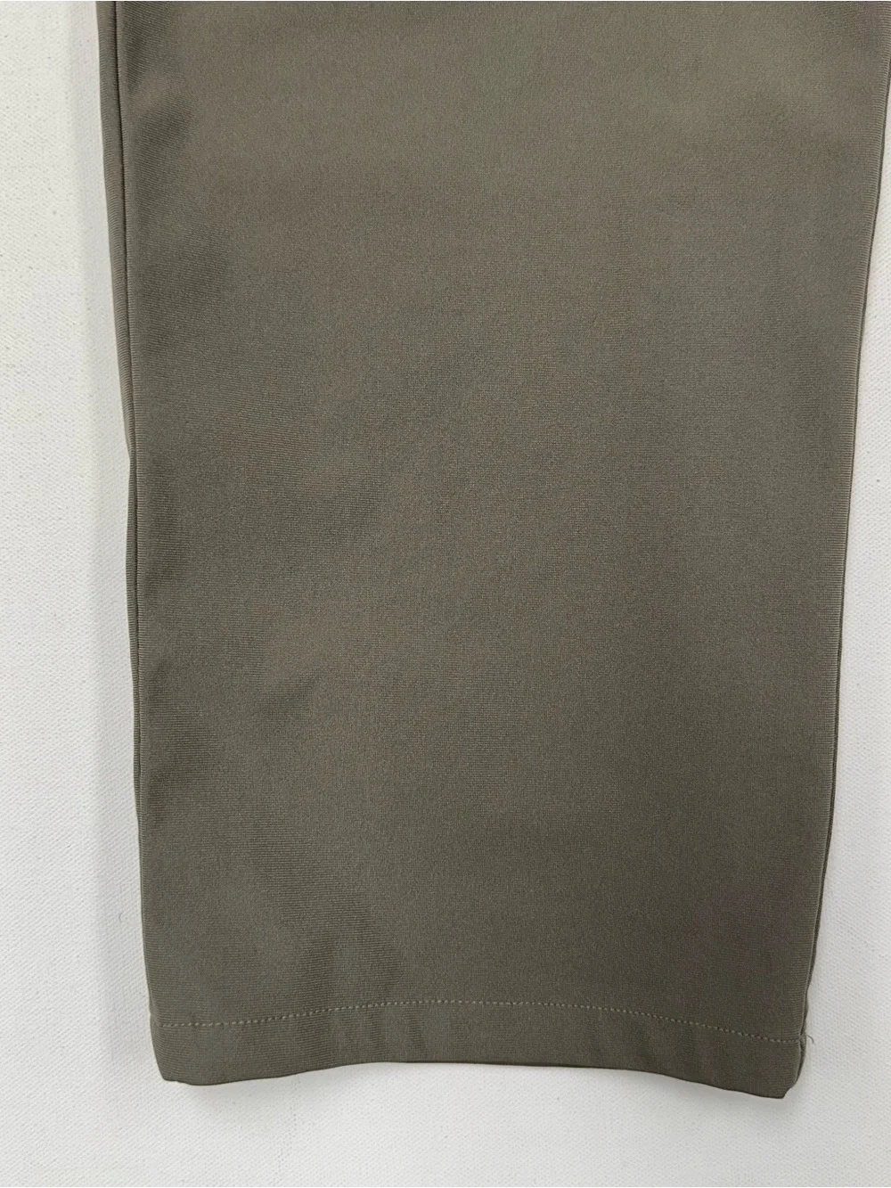 Lululemon ABC Pants Mens 40x34 Gray Khaki Warpstreme Chino Performance LM5426S